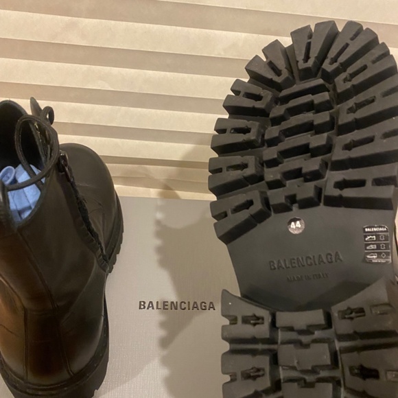 Men’s Balenciaga Stomper Bootie AW 24 main image 5